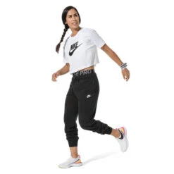 Nike Sportswear Essential Crop T-Shirt Women -Tennis Zone Shop 50312000 13